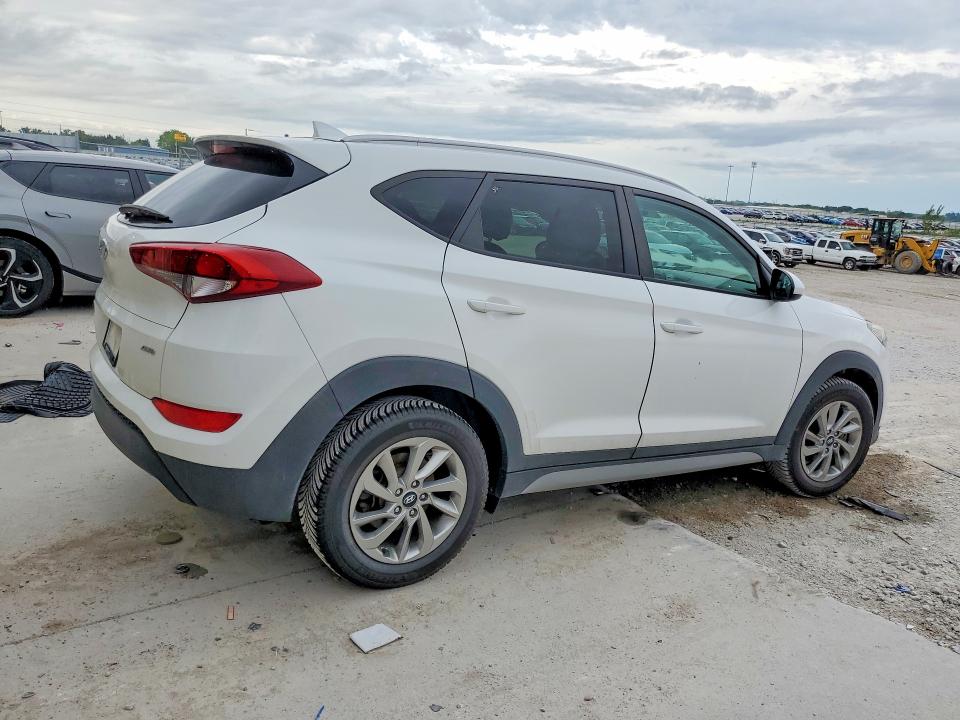 Photo 3 from auction – 2018 HYUNDAI TUCSON with VIN KM8J3CA45JU721225