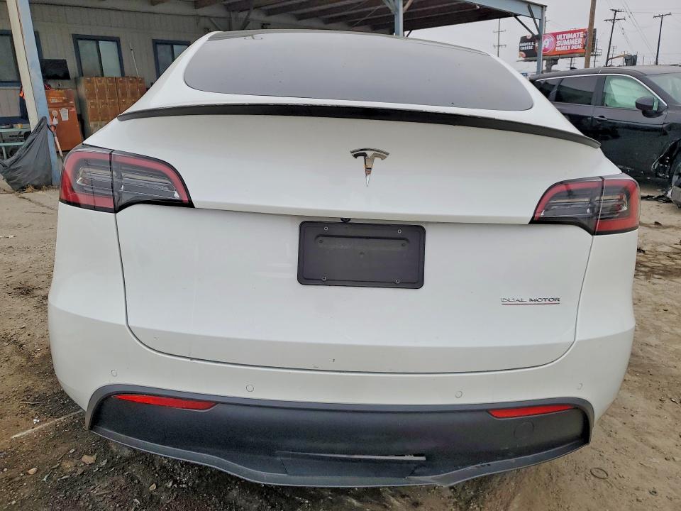 Photo 6 from auction – 2022 TESLA MODEL Y with VIN 7SAYGDEF3NF560870