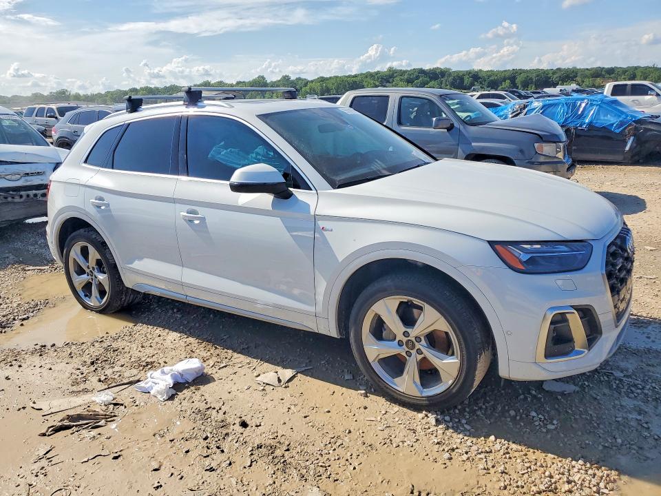 Photo 4 from auction – 2024 AUDI Q5 with VIN WA1FAAFY6R2018427