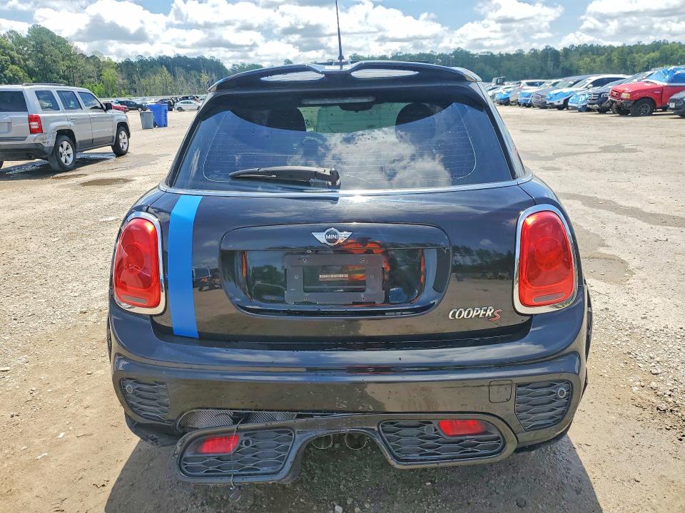 Photo 6 from auction – 2018 MINI COOPER with VIN WMWXU3C56J2F51549
