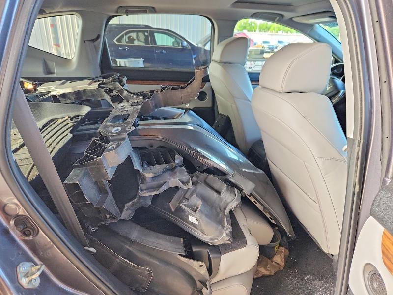 Photo 11 from auction – 2017 HONDA CR-V with VIN 2HKRW2H8XHH668009