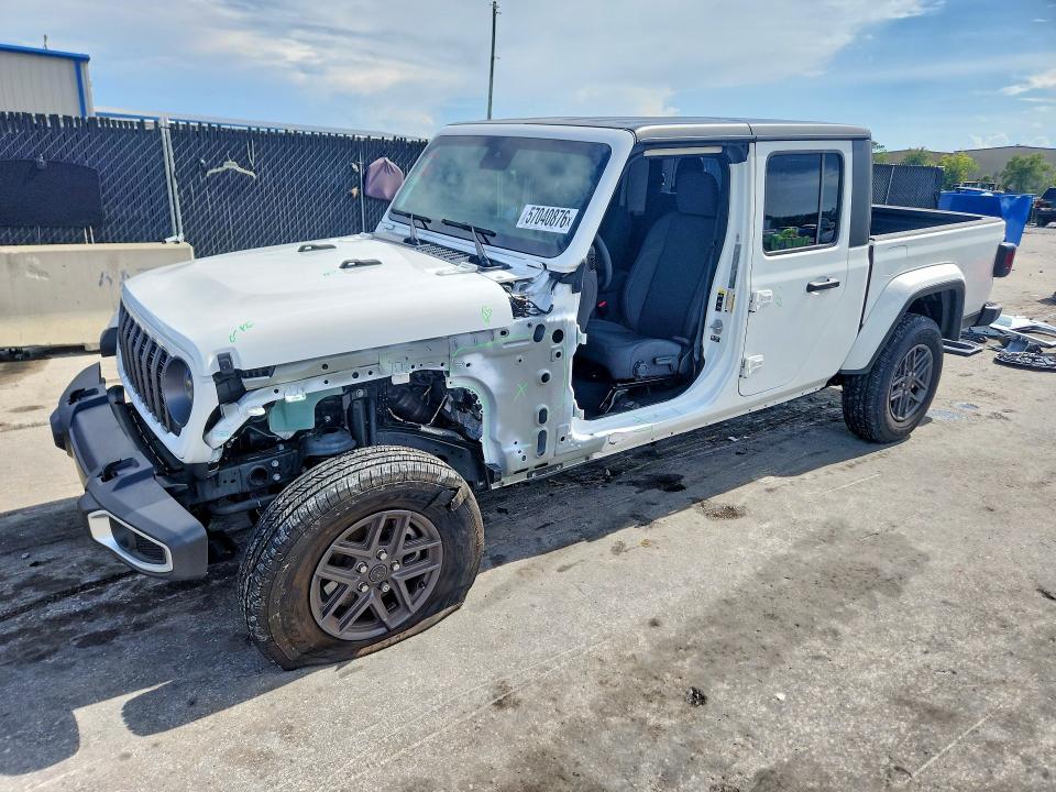 JEEP GLADIATOR 2025 مع رقم تعريف المركبة 1C6PJTAG5SL523001 - صورة من المزاد