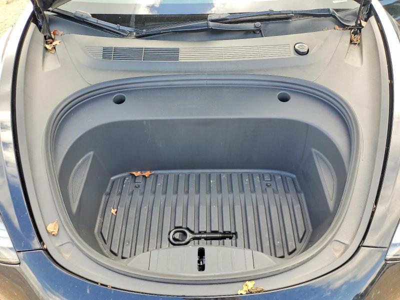 Photo 11 from auction – 2022 TESLA MODEL 3 with VIN 5YJ3E1EB1NF255778
