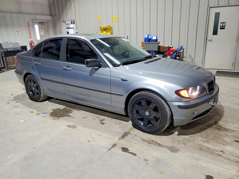 Photo 4 from auction – 2004 BMW 325 with VIN WBAEU33464PF62671