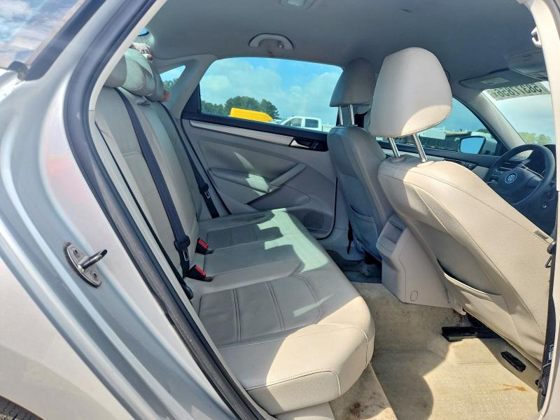 Photo 10 from auction – 2013 VOLKSWAGEN PASSAT with VIN 1VWAH7A35DC140268
