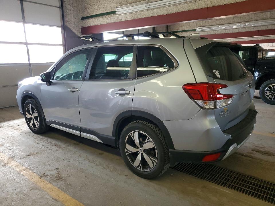 Photo 2 from auction – 2020 SUBARU FORESTER with VIN JF2SKAXC4LH451657