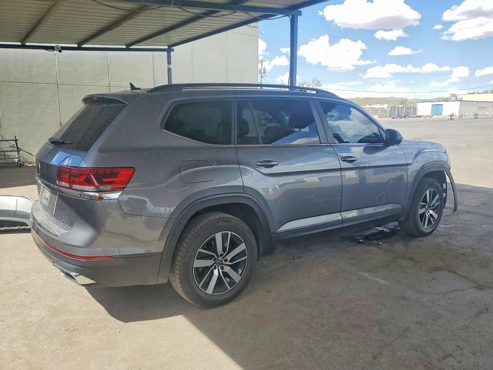 Photo 3 from auction – 2021 VOLKSWAGEN ATLAS with VIN 1V2DP2CA2MC522340