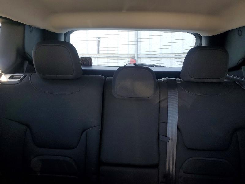 Photo 10 from auction – 2021 JEEP RENEGADE with VIN ZACNJDBB7MPN36112