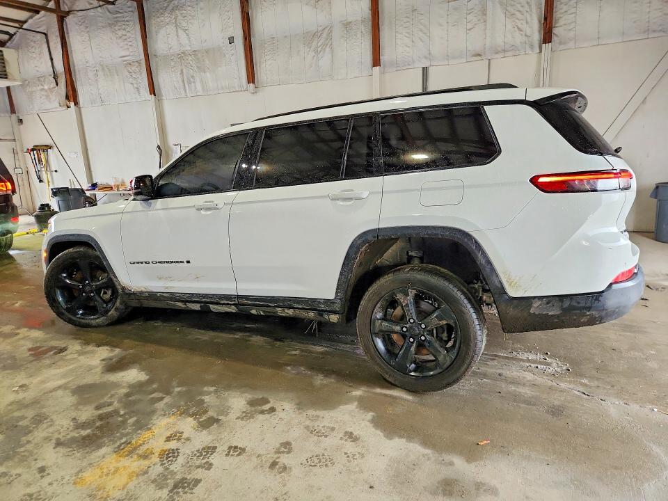 Photo 2 from auction – 2023 JEEP GRND CHERO with VIN 1C4RJKAG1P8106836