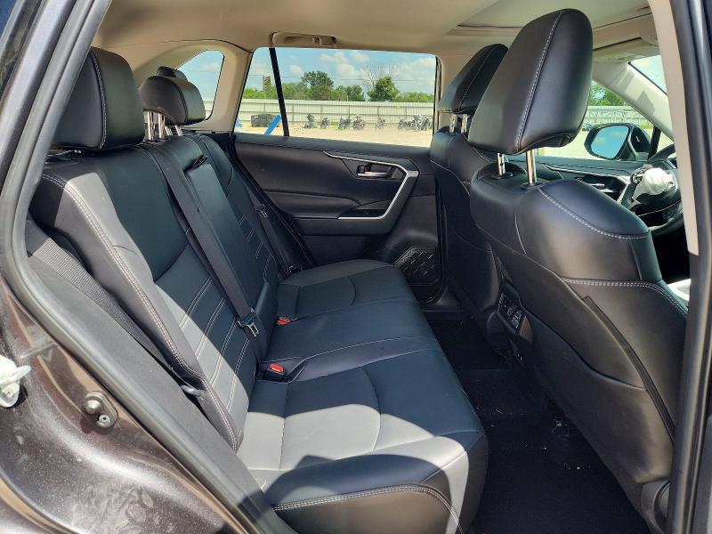 Photo 11 from auction – 2023 TOYOTA RAV4 with VIN 2T3C1RFV4PC224106