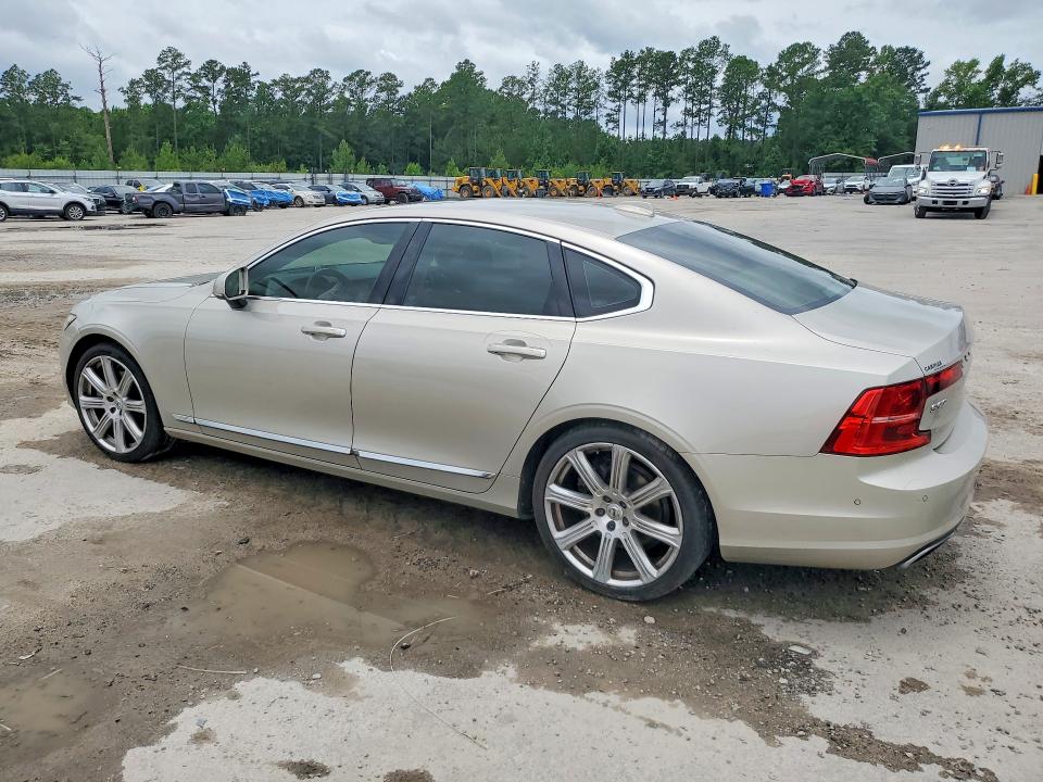 Photo 2 from auction – 2017 VOLVO S90 with VIN YV1A22MLXH1017421
