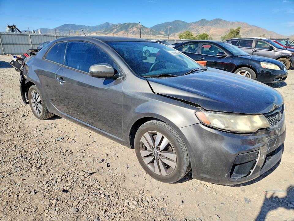 Photo 4 from auction – 2013 KIA FORTE with VIN KNAFU6A21D5712573