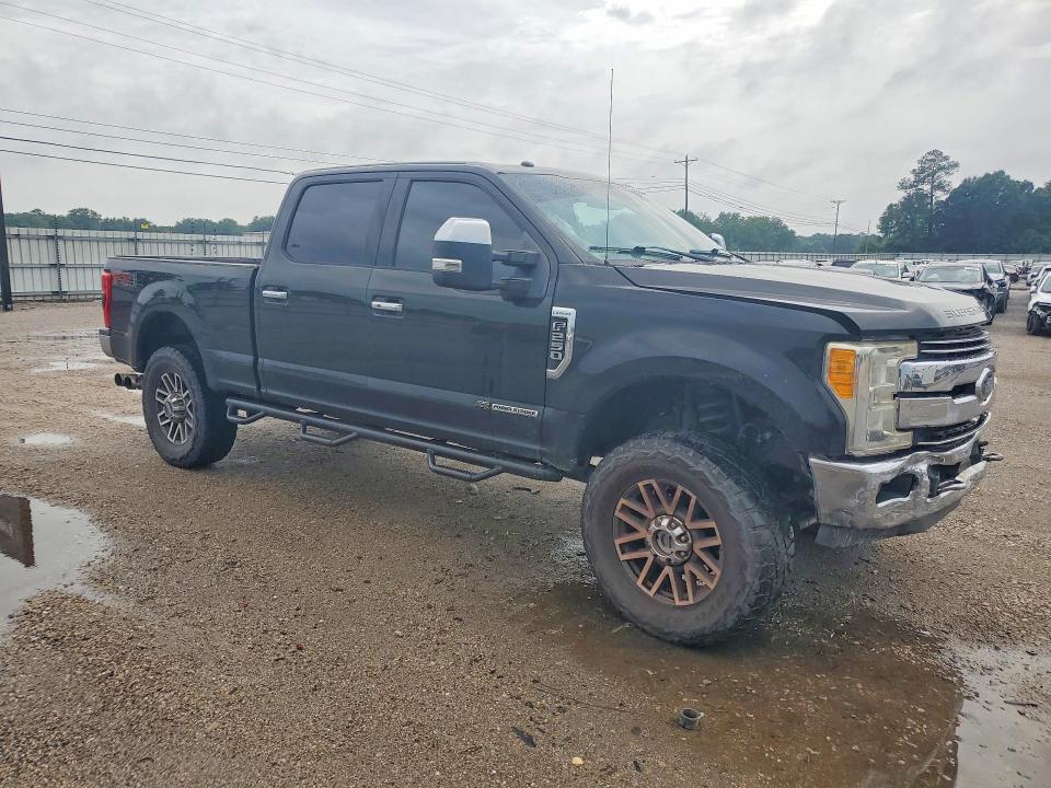 Photo 4 from auction – 2017 FORD F250 with VIN 1FT7W2BTXHED29447