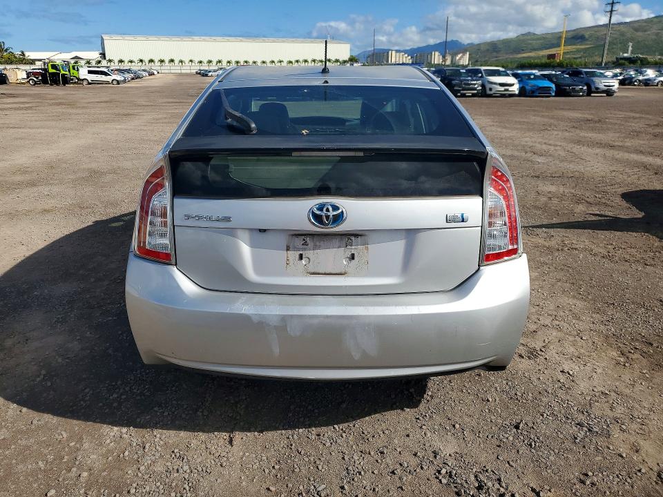 Photo 6 from auction – 2013 TOYOTA PRIUS with VIN JTDKN3DU1D1699700