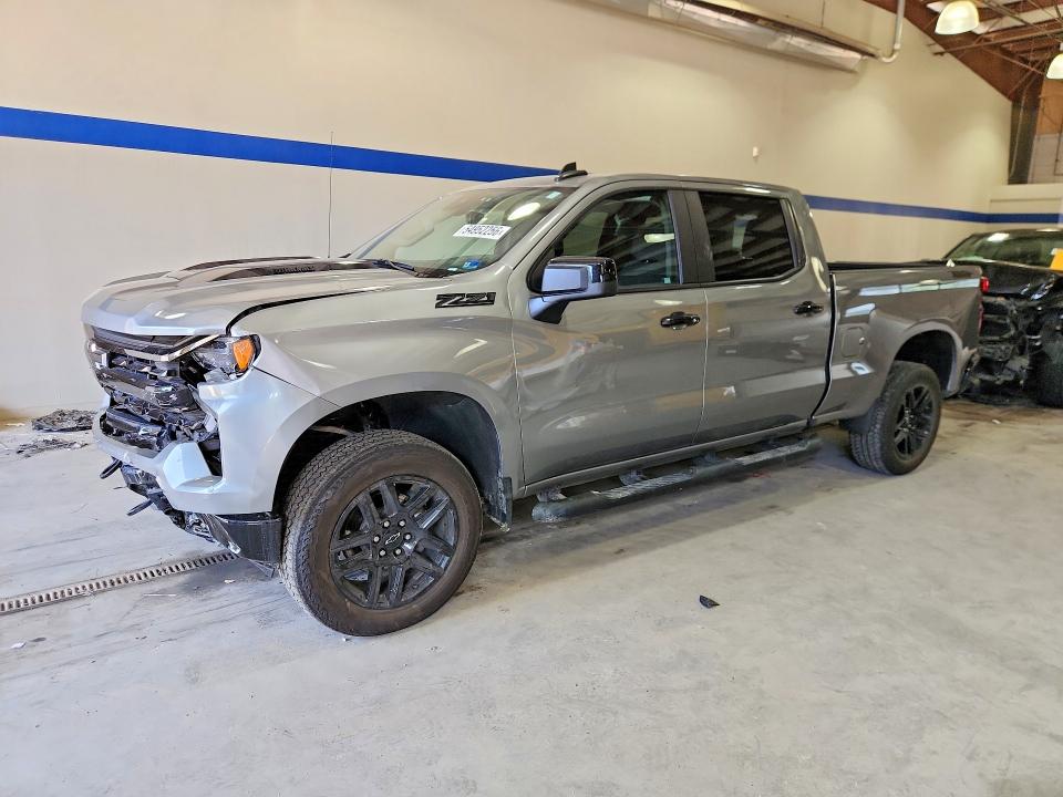 CHEVROLET SILVERADO 2025 with VIN 3GCUKFE84SG238770 - Photo from auction