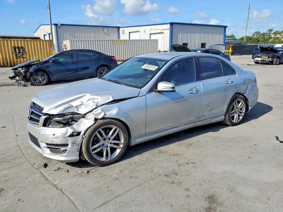 MERCEDES-BENZ C 2014 with VIN WDDGF4HB2ER304630 - Photo from auction
