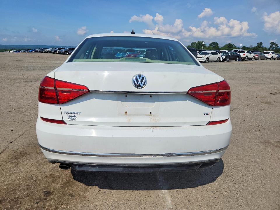 Photo 6 from auction – 2016 VOLKSWAGEN PASSAT with VIN 1VWAT7A37GC037596