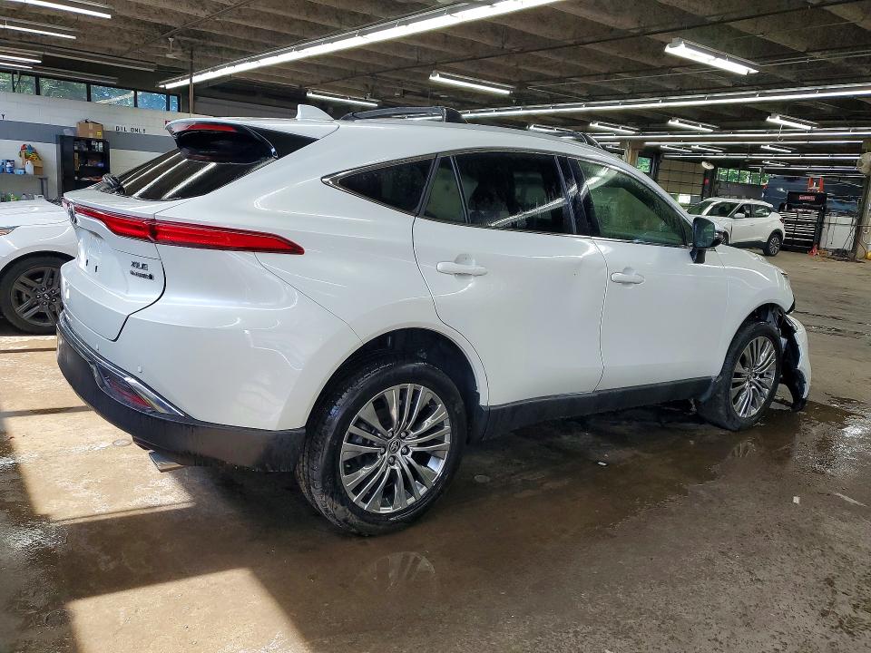 Foto 3 de la subasta – 2022 TOYOTA VENZA con VIN JTEAAAAH2NJ110895