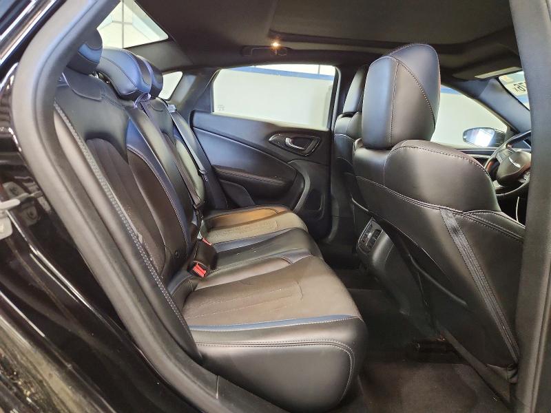 Photo 10 from auction – 2015 CHRYSLER 200 with VIN 1C3CCCDG8FN540418