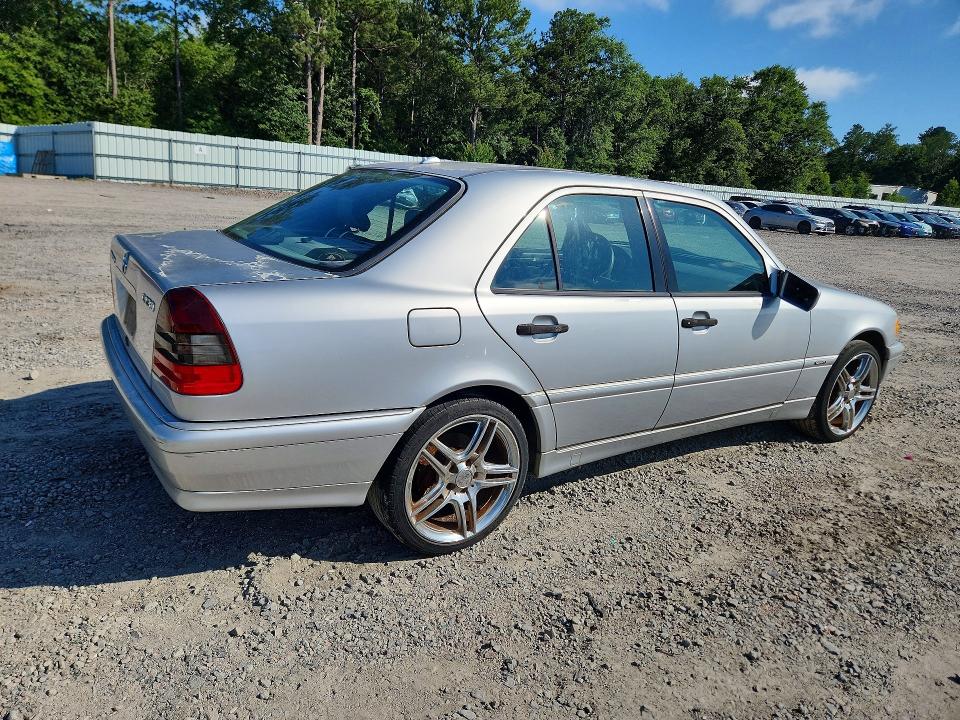 Photo 3 from auction – 2000 MERCEDES-BENZ C with VIN WDBHA24G3YA845996