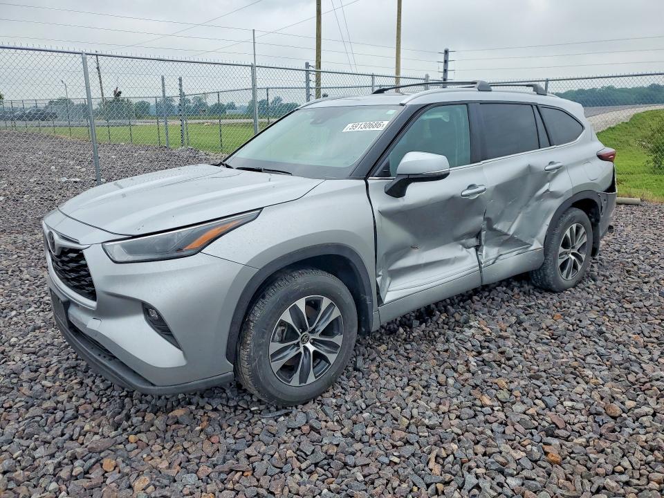 TOYOTA HIGHLANDER 2025 z numerem VIN 5TDKDRBH4SS591311 - Zdjęcie z aukcji