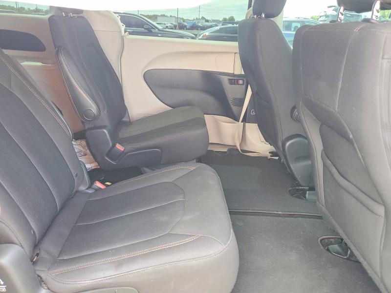 Photo 11 from auction – 2017 CHRYSLER PACIFICA with VIN 2C4RC1CG6HR708722