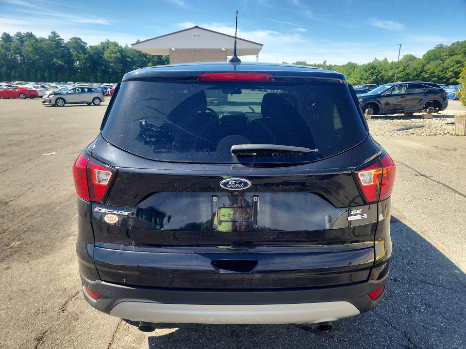 Photo 6 from auction – 2019 FORD ESCAPE with VIN 1FMCU9GDXKUC42400