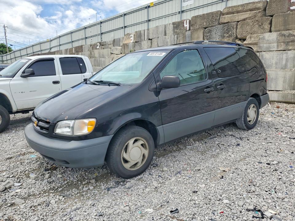 1998 TOYOTA SIENNA - Търг №56970136