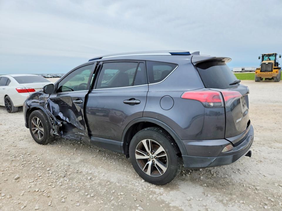 Photo 2 from auction – 2017 TOYOTA RAV4 with VIN JTMWFREV5HD096214
