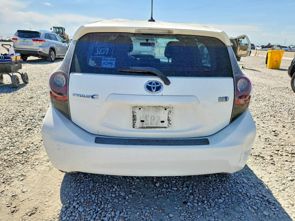 Photo 6 from auction – 2012 TOYOTA PRIUS C with VIN JTDKDTB39C1019392