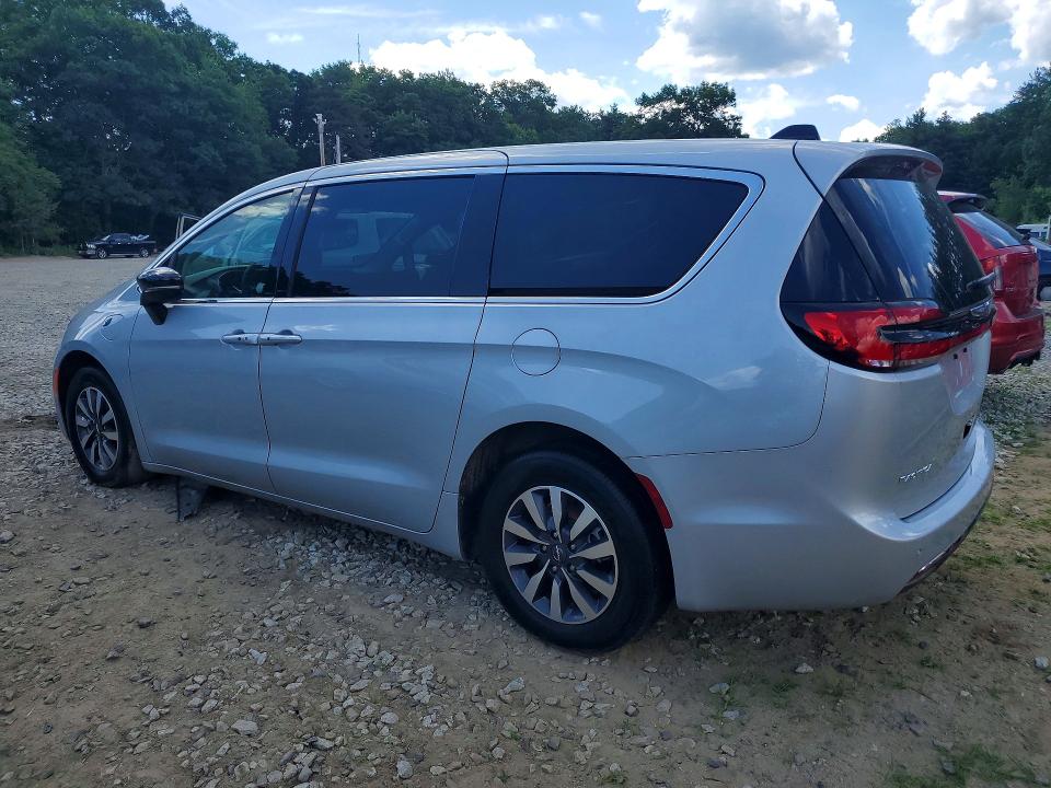 Photo 2 from auction – 2024 CHRYSLER PACIFICA with VIN 2C4RC1S77RR126910