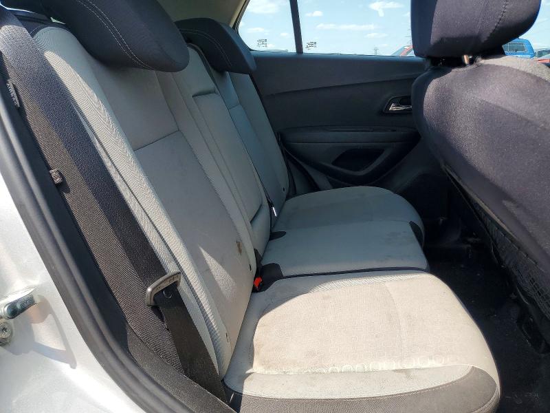 Photo 10 from auction – 2015 CHEVROLET TRAX with VIN 3GNCJKSBXFL255598