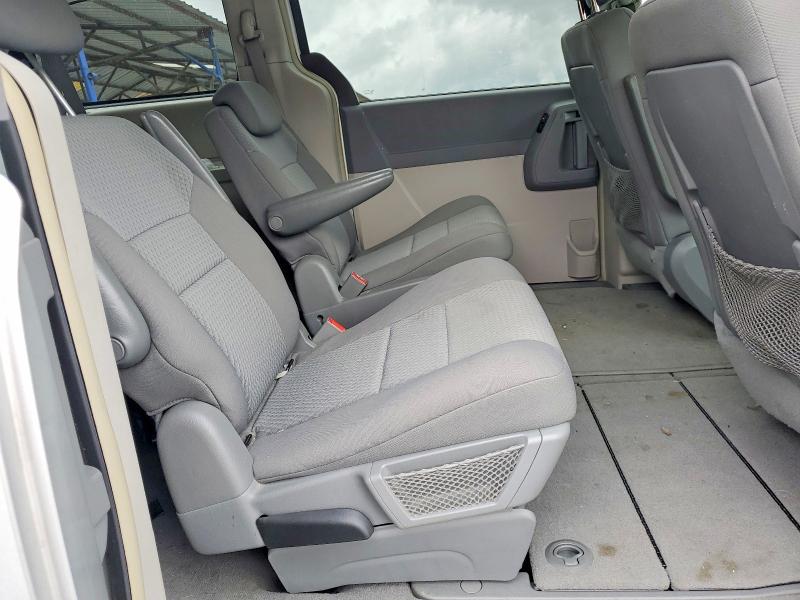 Снимка 10 от търг – 2010 CHRYSLER TOWN & COUNTRY с VIN 2A4RR5D10AR420968