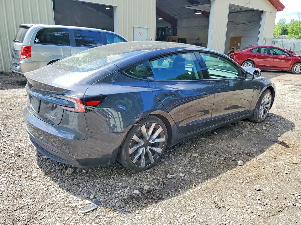 Photo 3 from auction – 2024 TESLA 3 with VIN 5YJ3E1EB1RF742906