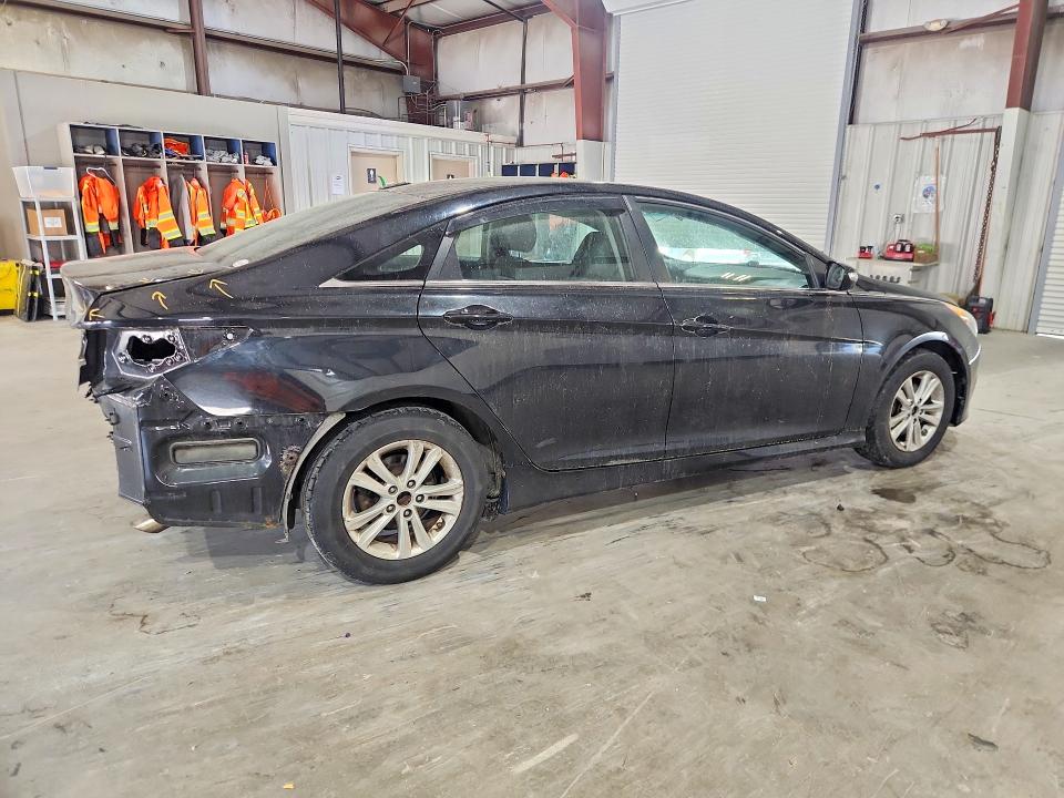 Photo 3 from auction – 2014 HYUNDAI SONATA with VIN 5NPEB4AC2EH935580