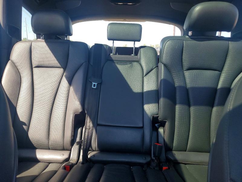 Photo 10 from auction – 2017 AUDI Q7 with VIN WA1VAAF72HD004997