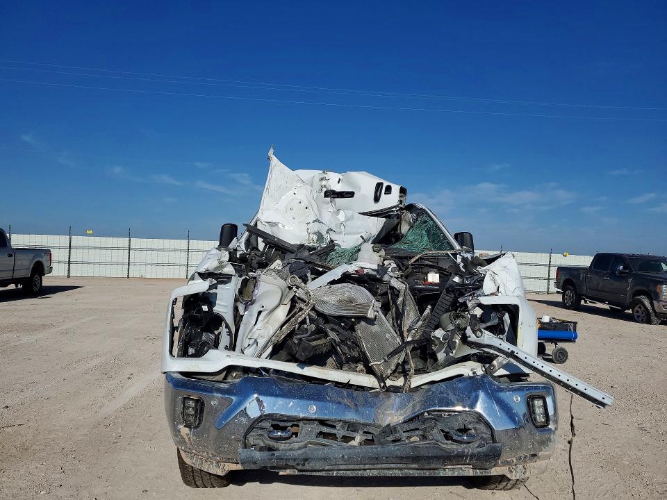 Photo 5 from auction – 2026 CHEVROLET SILVERADO with VIN 2GC4KNE74T1163189