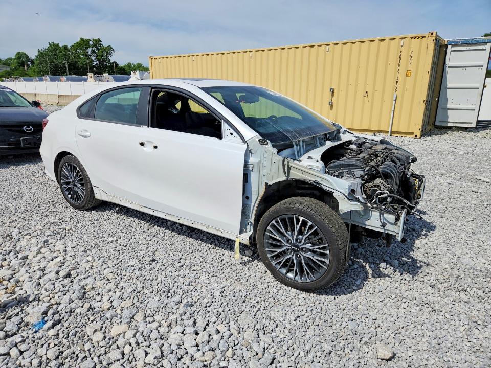 Photo 4 from auction – 2023 KIA FORTE with VIN 3KPF54AD5PE606187