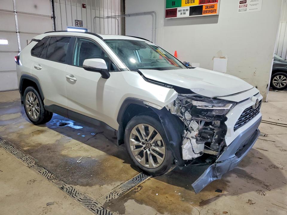 Photo 4 from auction – 2025 TOYOTA RAV4 with VIN 2T3A1RFV2SW607024