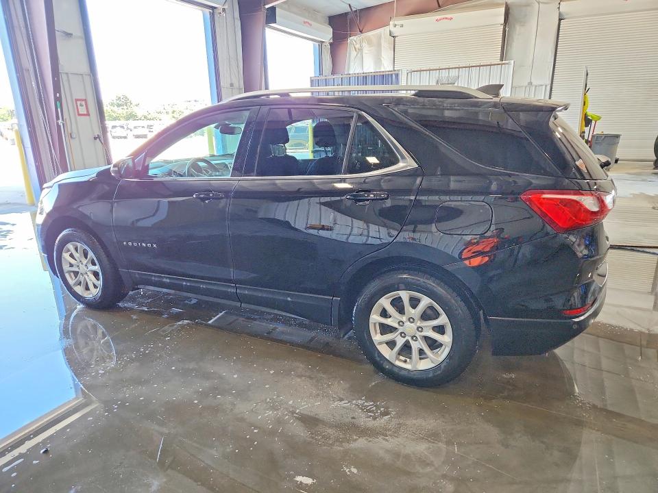 Photo 2 from auction – 2018 CHEVROLET EQUINOX with VIN 2GNAXJEV0J6149065