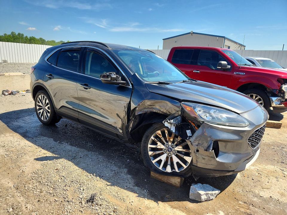 Photo 4 from auction – 2020 FORD ESCAPE with VIN 1FMCU9DZ2LUA72874