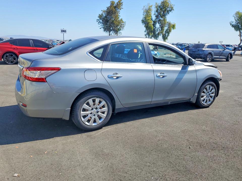 Photo 3 from auction – 2014 NISSAN SENTRA with VIN 3N1AB7AP1EL692009
