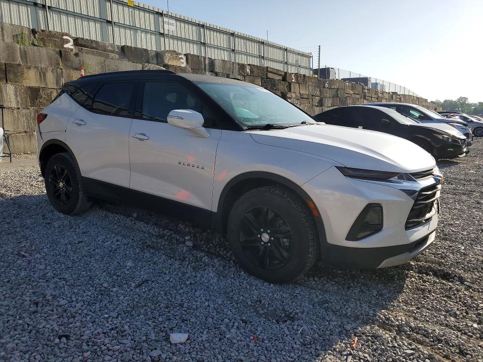 Photo 4 from auction – 2020 CHEVROLET BLAZER with VIN 3GNKBBRA6LS597654
