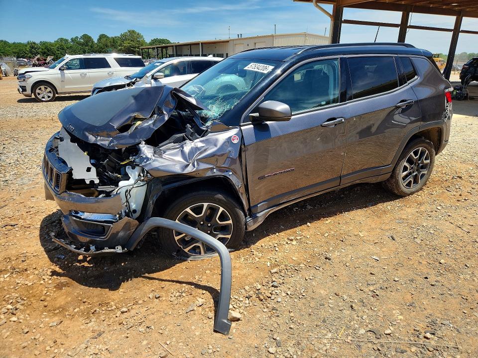 JEEP COMPASS 2020 with VIN 3C4NJDDB0LT122256 - Photo from auction