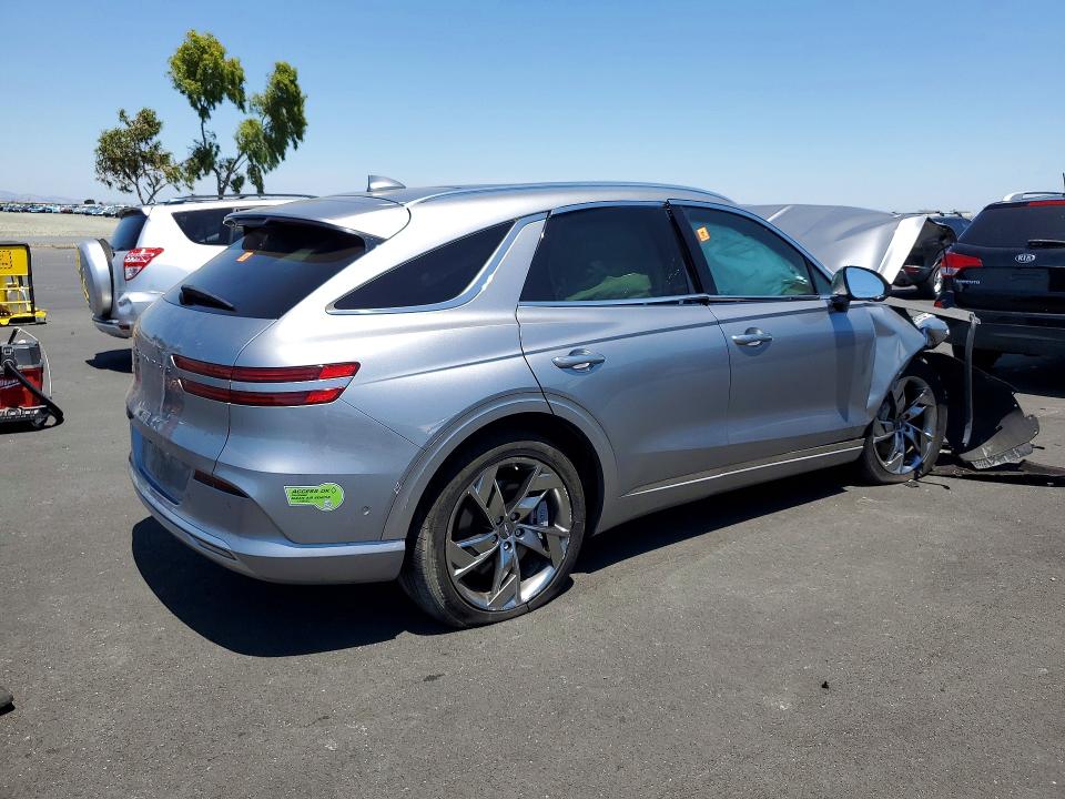 Photo 3 from auction – 2023 GENESIS ELECTRIFIED GV70 with VIN 5NMMCET11PH000738