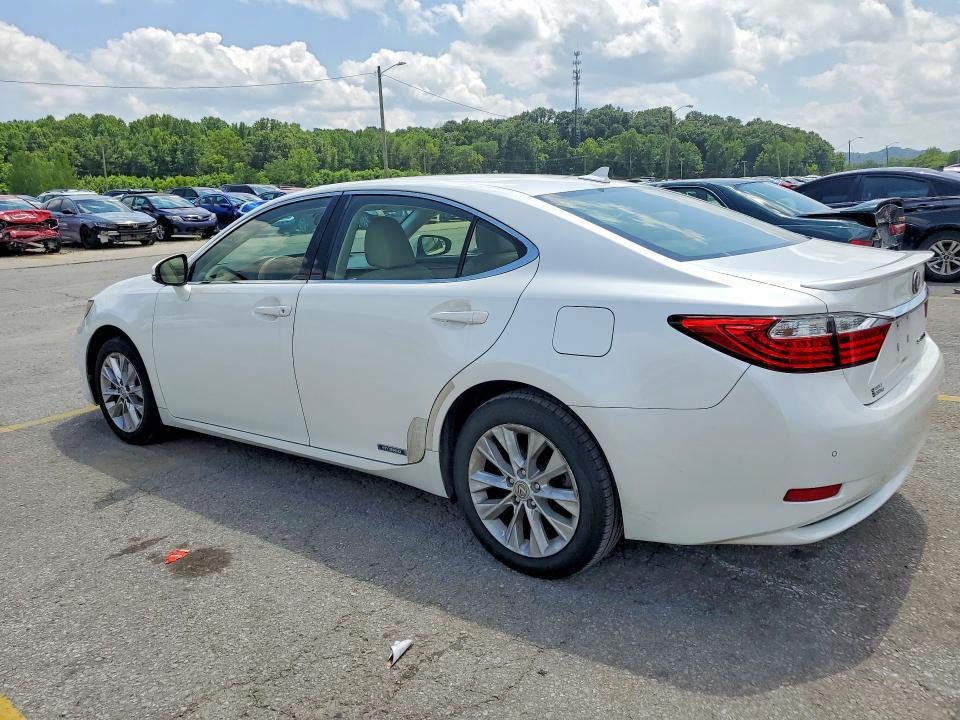 Photo 2 from auction – 2013 LEXUS ES with VIN JTHBW1GG0D2019852