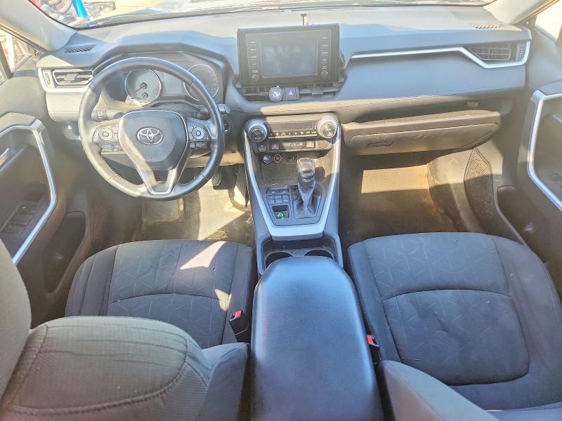 Photo 8 from auction – 2019 TOYOTA RAV4 with VIN 2T3R1RFV2KC001890