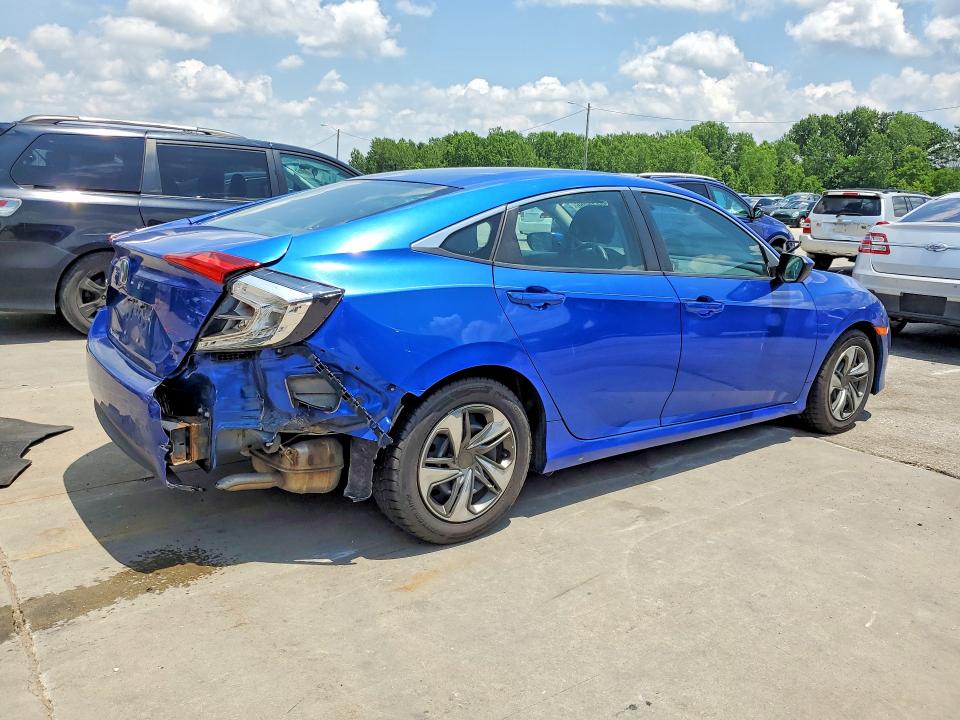 Photo 3 from auction – 2017 HONDA CIVIC with VIN 2HGFC2F58HH524456