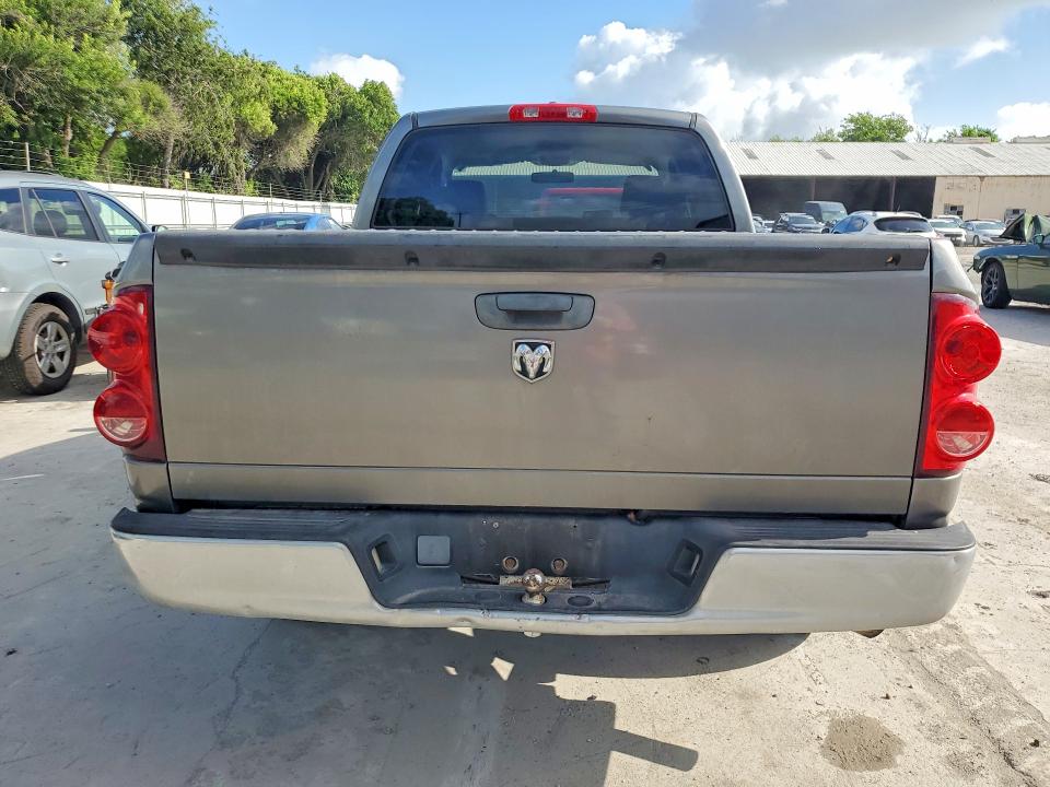 Foto 6 de la subasta – 2007 DODGE RAM 1500 con VIN 1D7HA18P27S153393