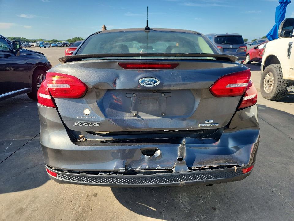 Photo 6 from auction – 2015 FORD FOCUS with VIN 1FADP3F20FL227922